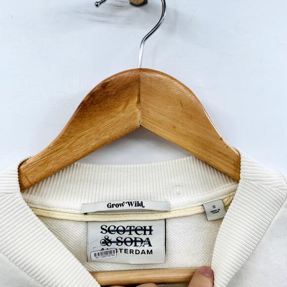 Scotch & Soda Eyelet Crewneck Sweatshirt - Picture 4 of 7